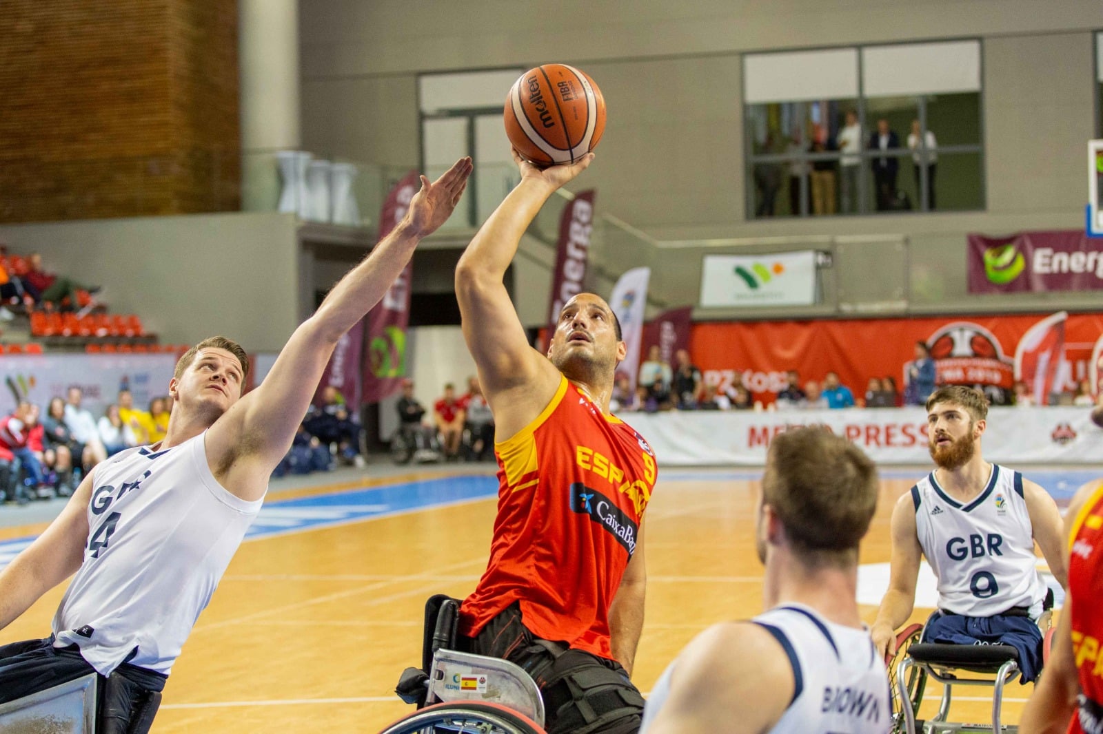 Los hermanos Zarzuela, los 'Zipi y Zape' de la cancha