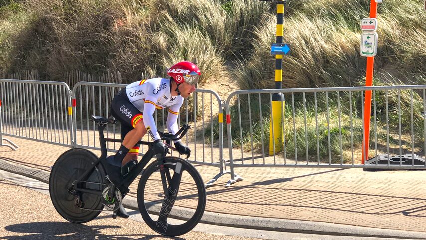 Eduardo Santas, un ‘todoterreno’ en el velódromo y en la carretera