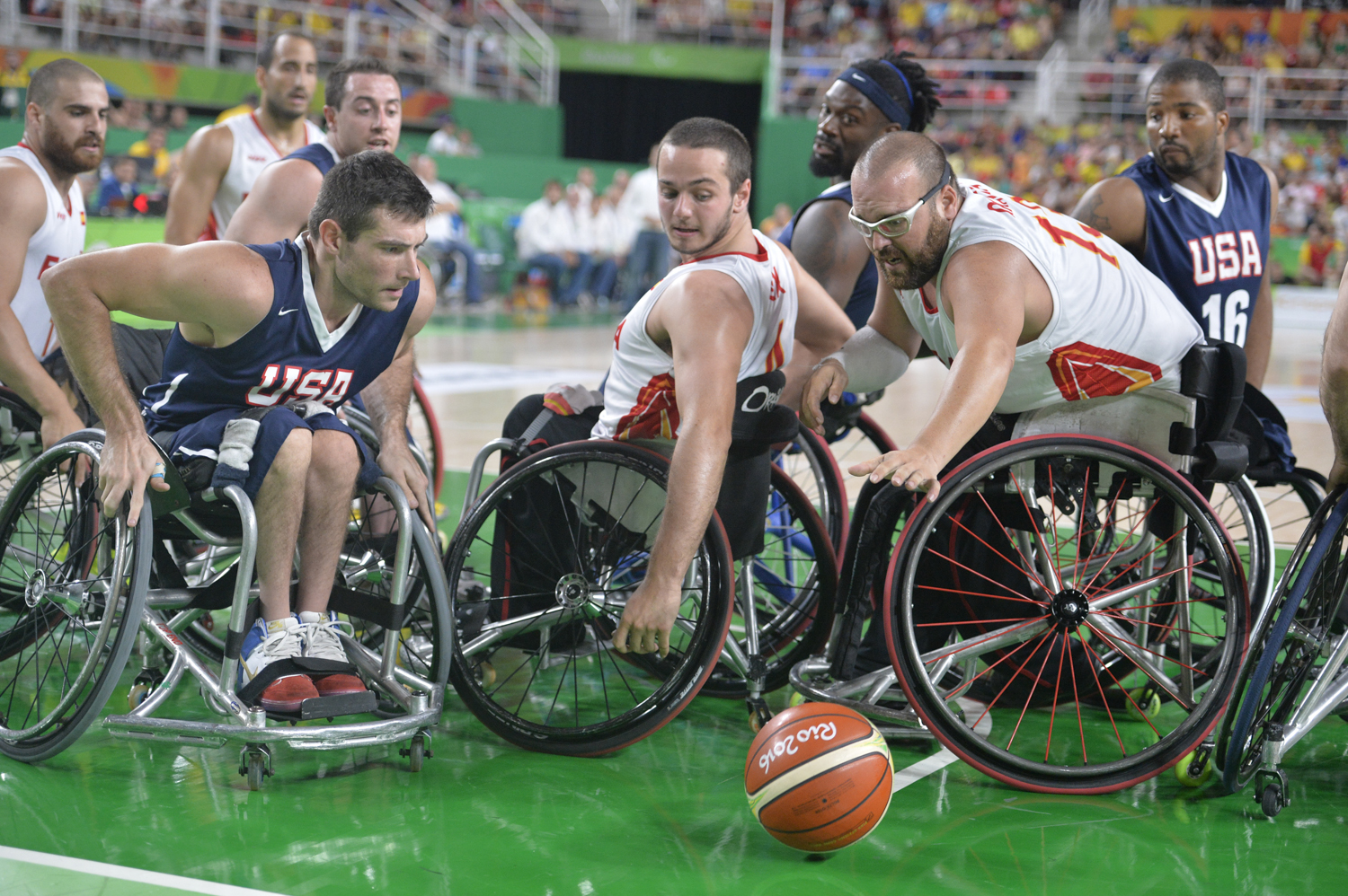 Dani Stix, de niño del Cola Cao a 'perro de presa' en la cancha
