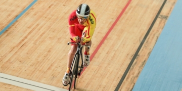 Eduardo Santas, un ‘todoterreno’ en el velódromo y en la carretera