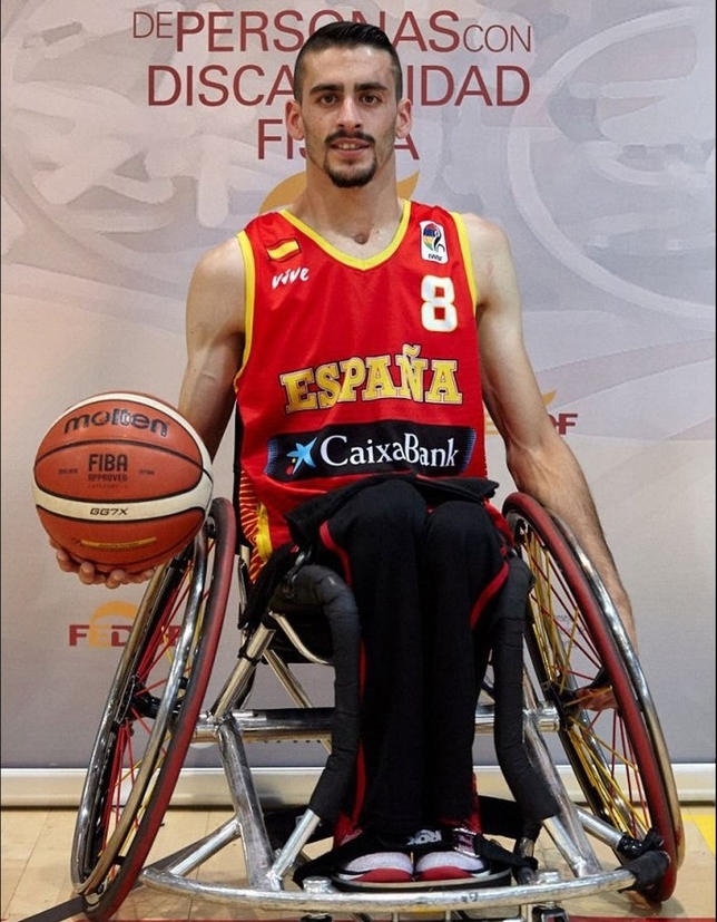 Fran Lara, un líder del baloncesto con traje de gregario