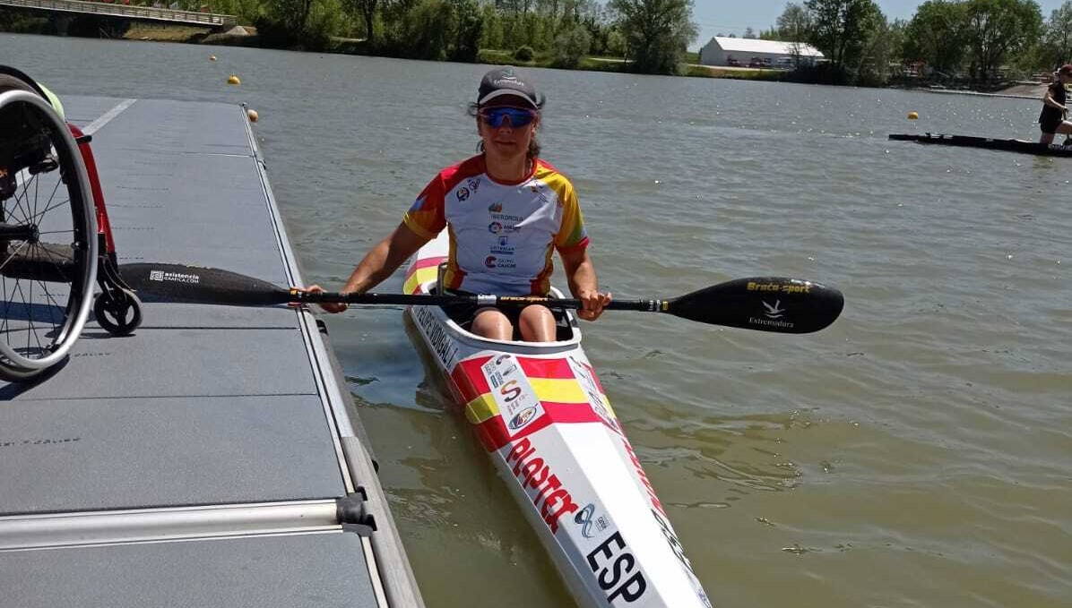 Inés Felipe, una perseverante piragüista a contracorriente