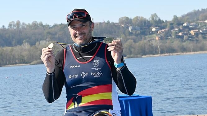 El multidisciplinar Javier Reja, del Guadalquivir a la bahía de Tokio