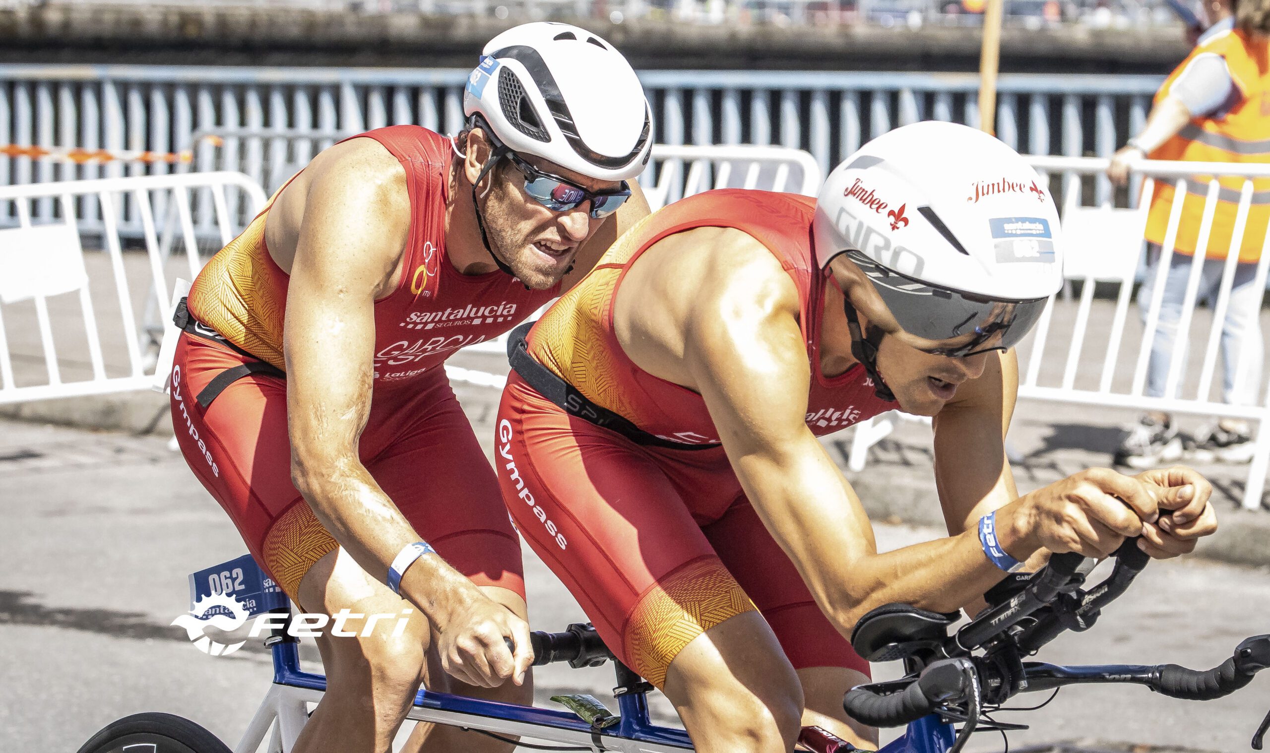 Jota García, una luz en la oscuridad entre brazadas, pedaleos y zancadas