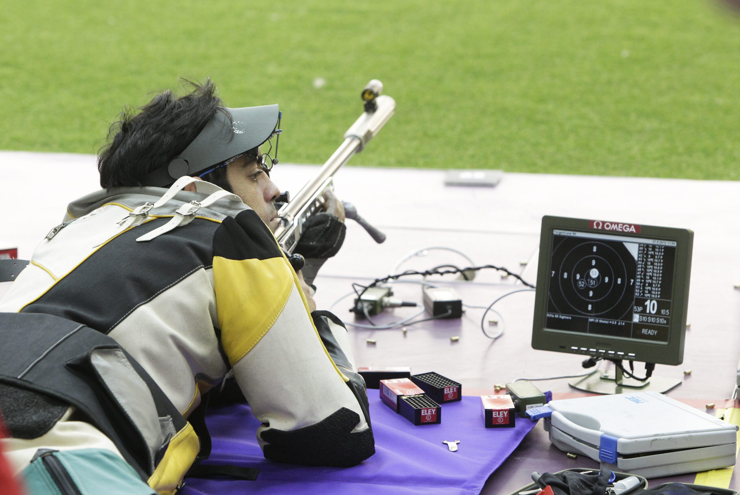 La carabina de Juan Saavedra apunta con precisión a las medallas