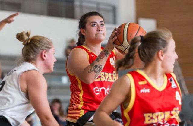 Michell Navarro, carácter, energía y trabajo ‘sucio’ en la pista