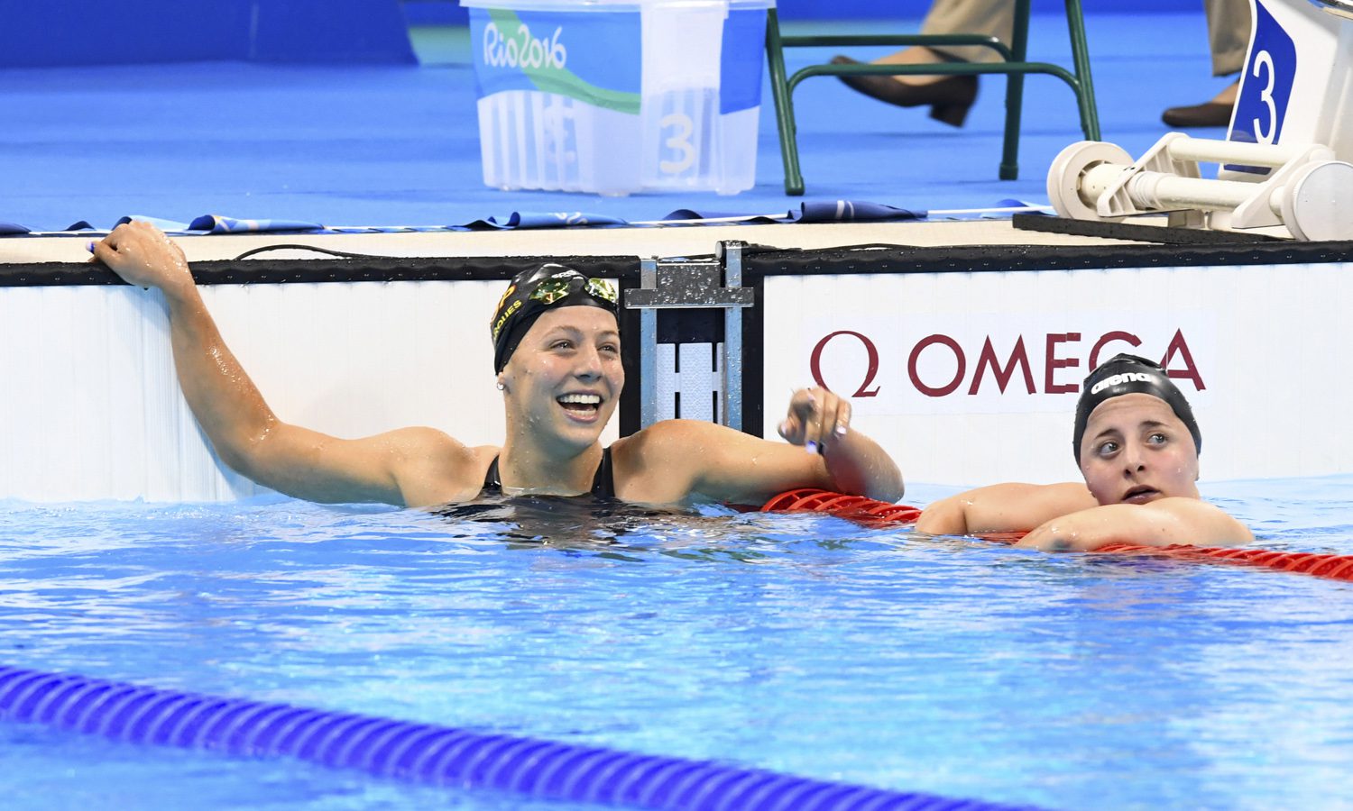 La risueña Núria Marquès, una joya que reluce en la piscina