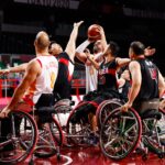 España suda para vencer a Corea en el estreno