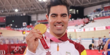 El voraz Alfonso Cabello, ‘rey’ del kilómetro en el velódromo