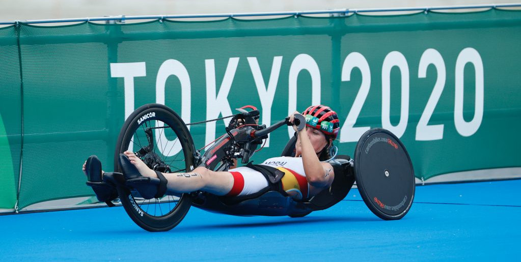 Eva Moral, una sonrisa de bronce en el triatlón de Tokio