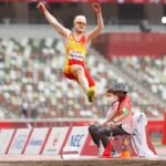 Brincos de plata para Iván Cano sobre el foso de arena