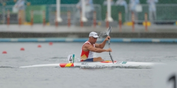 Juan Antonio Valle firma un diploma paralímpico en kayak