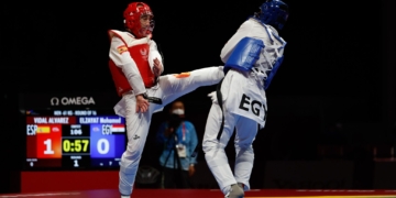 Un mermado Álex Vidal cae con honor en el tapiz de Tokio