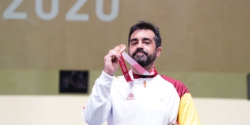 La carabina de Juan Saavedra dispara al bronce en Tokio
