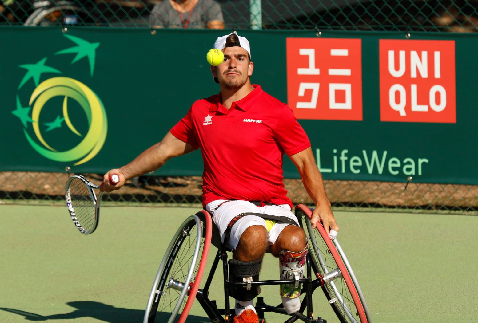 Martín de la Puente sube peldaños en la élite del tenis en silla