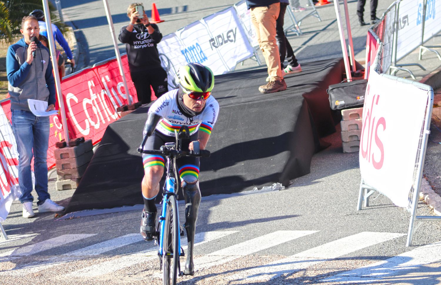 Los favoritos cumplen en el Campeonato de España de ciclismo