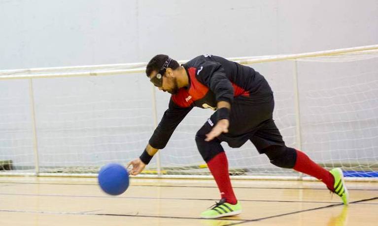 Goles al son de los cascabeles, el sonido que guía a Javi Serrato