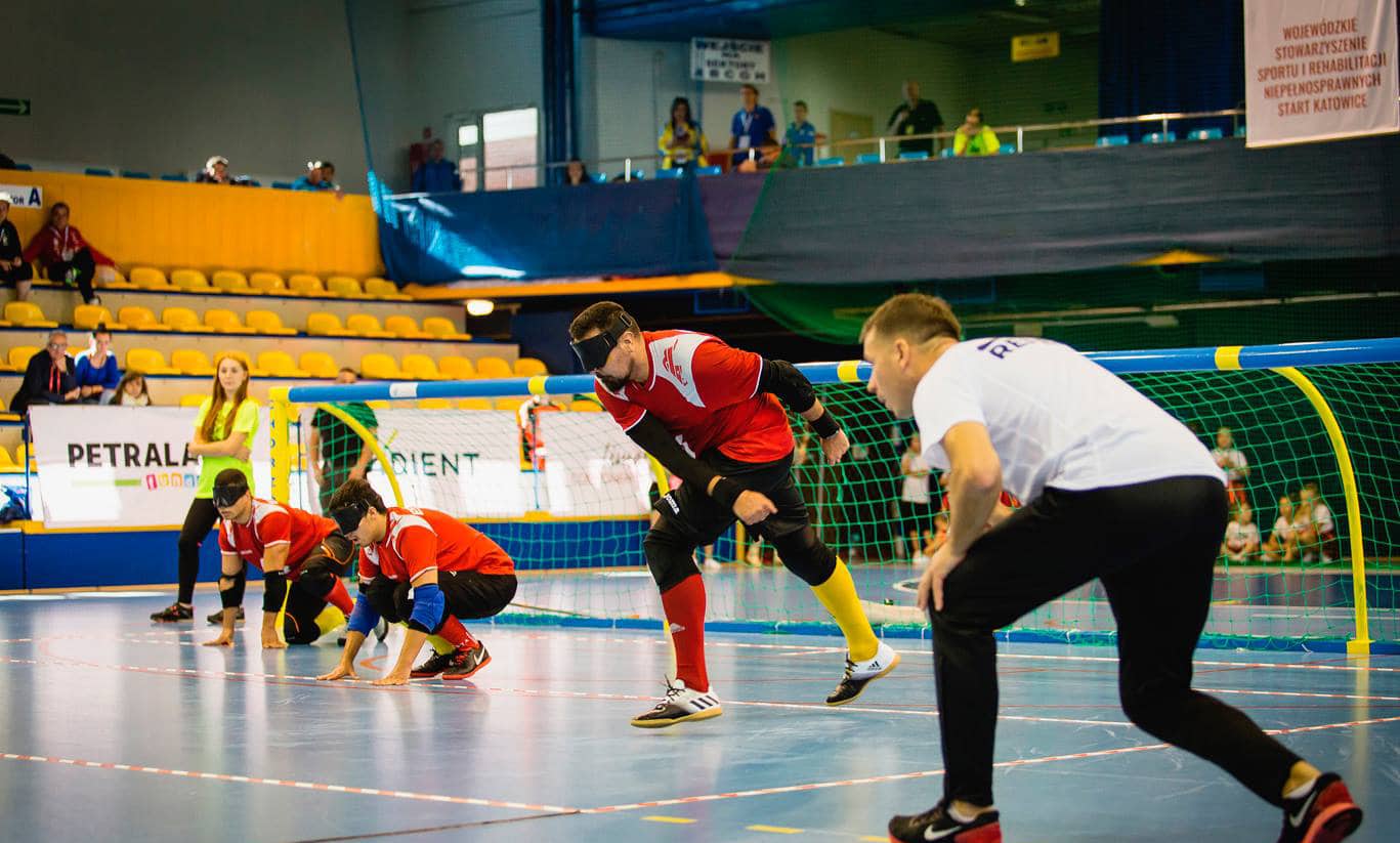 Goles al son de los cascabeles, el sonido que guía a Javi Serrato