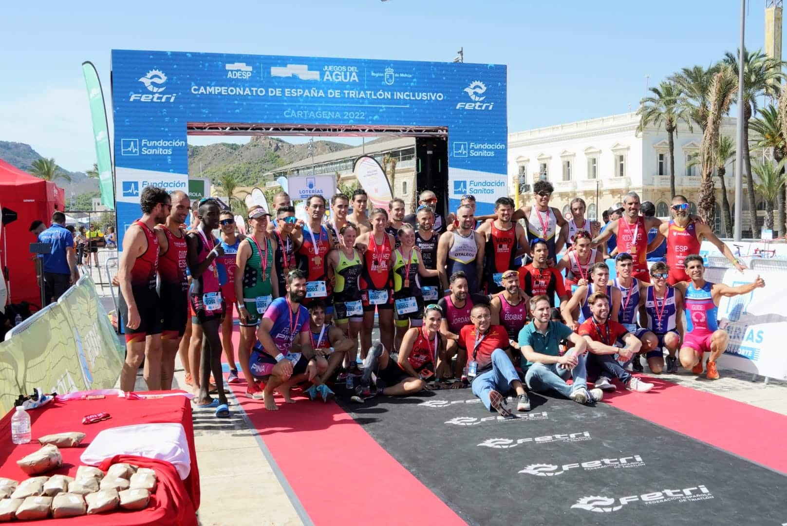 Jairo Ruiz y Marta Francés, primeros campeones de España de triatlón inclusivo