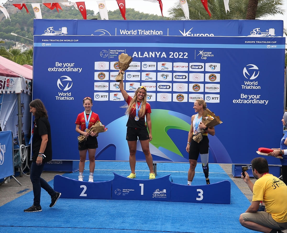 Dani Molina y Marta Francés, oros en la Copa del Mundo de Alanya