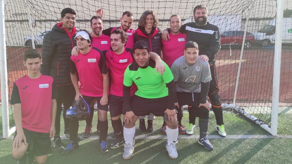 Tarragona golea al líder y aviva la Liga de fútbol para ciegos