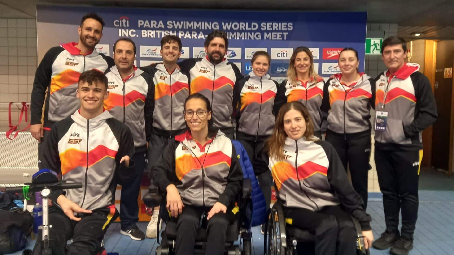 Tasy Dmytriv logra una plata en las Series Mundiales de natación
