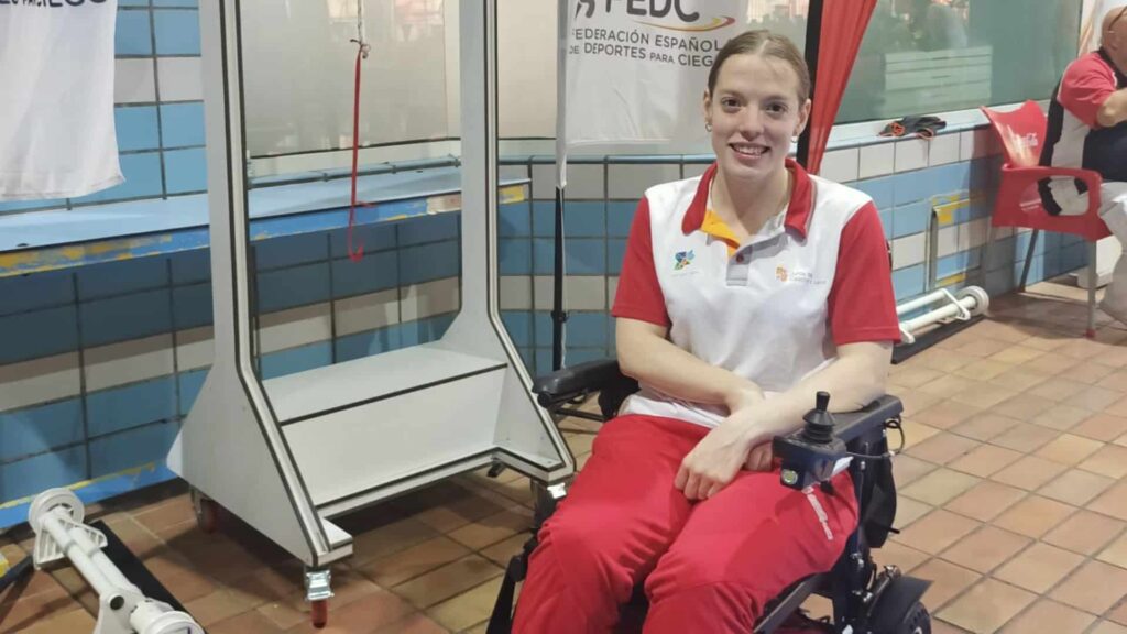 Marta Fernández rompe el récord mundial en 50 mariposa