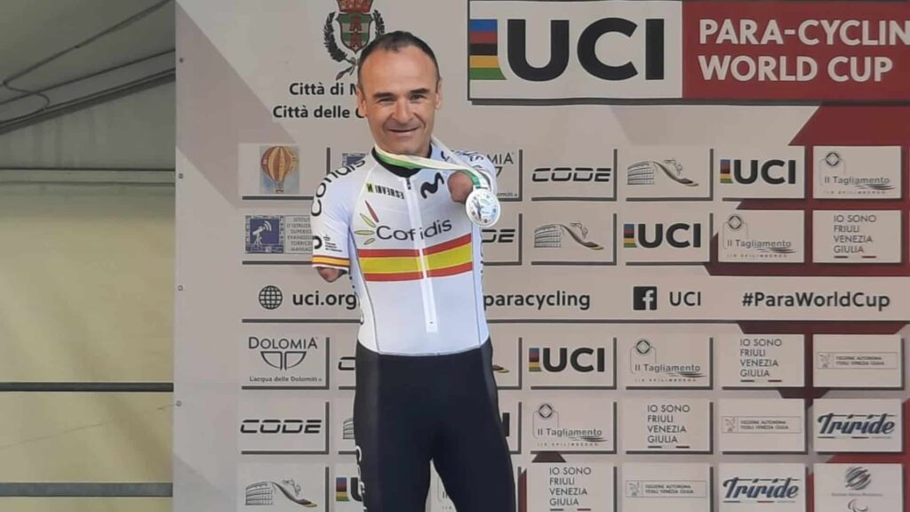 Ricardo Ten consigue una plata en la crono de la Copa del Mundo
