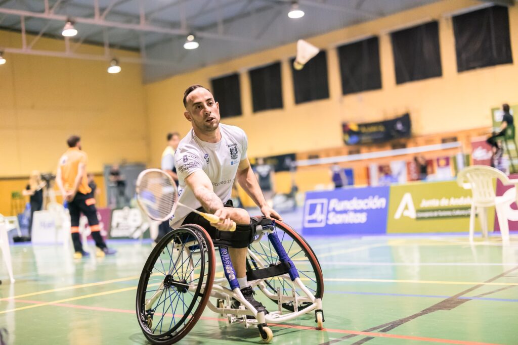 Nacho Fernández agarra un bronce en el Internacional de Bahréin de bádminton