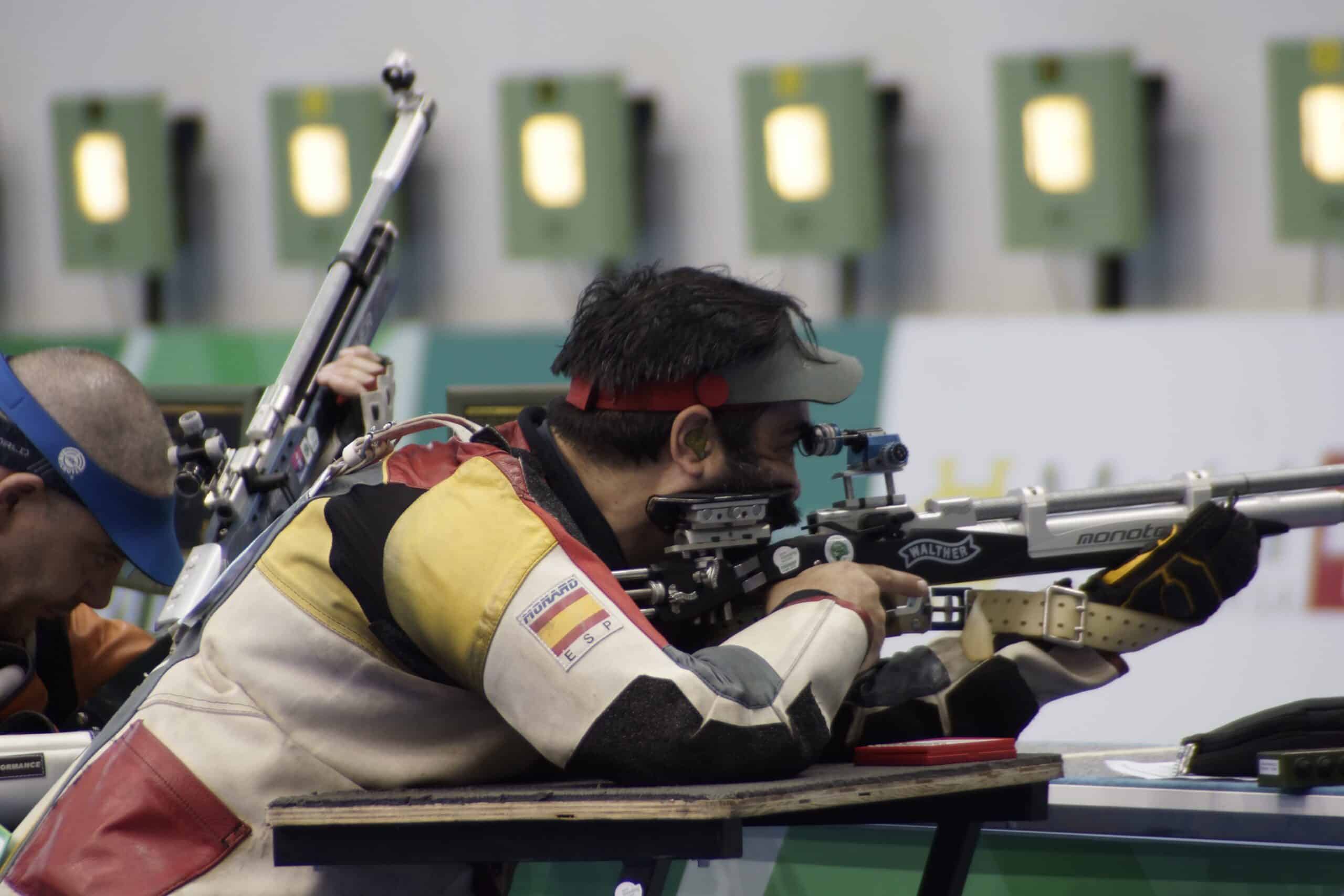 Juan Saavedra y Ager Solabarrieta disparan a las medallas en Croacia