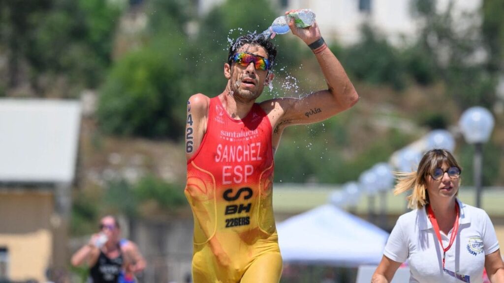 Álex Sánchez Palomero, una carrera sobre una montaña rusa de emociones