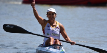 Araceli Menduiña piragüismo paralímpico kayak