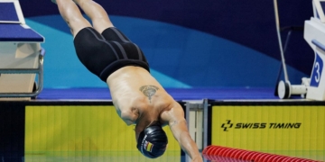 Carlos Martínez, gran corazón y compromiso ilimitado en el agua
