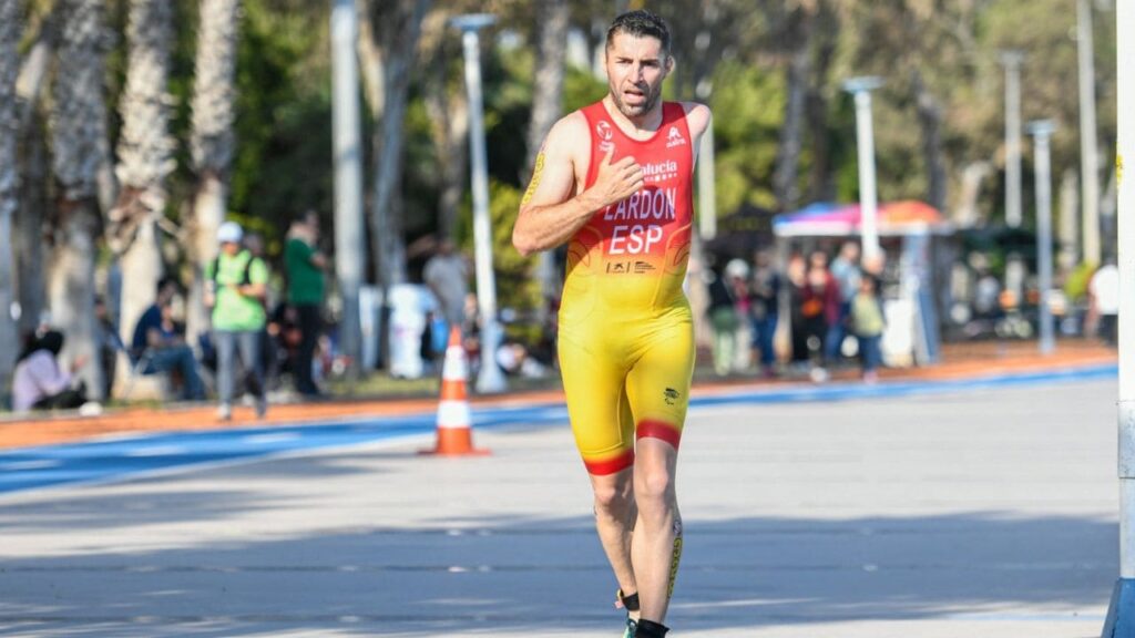 Diego Lardón, un triatleta que ganó a la oscuridad para competir en la Ciudad de la Luz