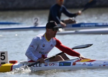 Juan Valle kayak piragüismo paralímpico