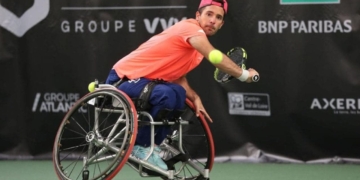Kike Siscar tenis en silla de ruedas