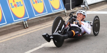 Luis Miguel García-Marquina, un piloto de handbike curtido en la arena