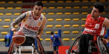 Óscar Onrubia baloncesto en silla de ruedas