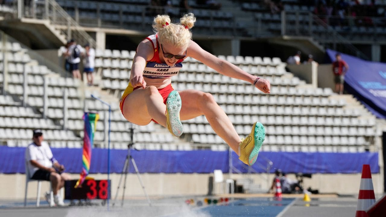Sara Fernández salto de longitud atletismo paralímpico