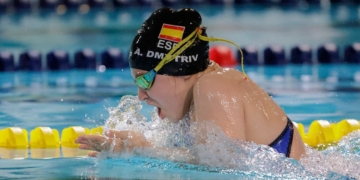 Tasy Dmytriv, la adolescente prodigio del agua que salpica medallas y descaro
