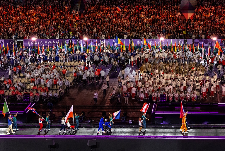 Merci, París; Welcome, Los Ángeles