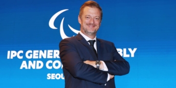 Andrew Parsons reelegido presidente IPC