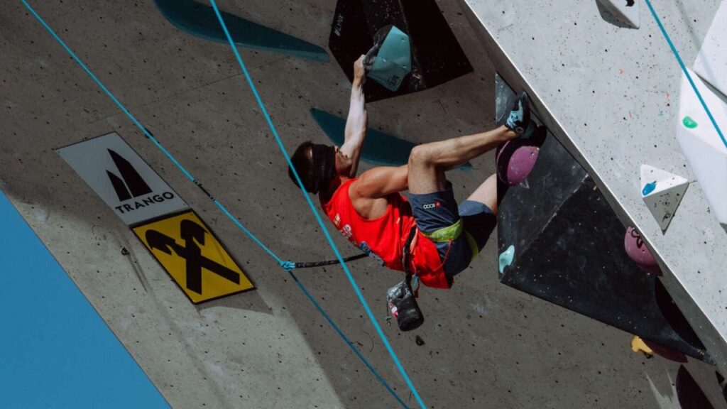 Javier Aguilar, subcampeón del mundo en escalada para ciegos en Seúl