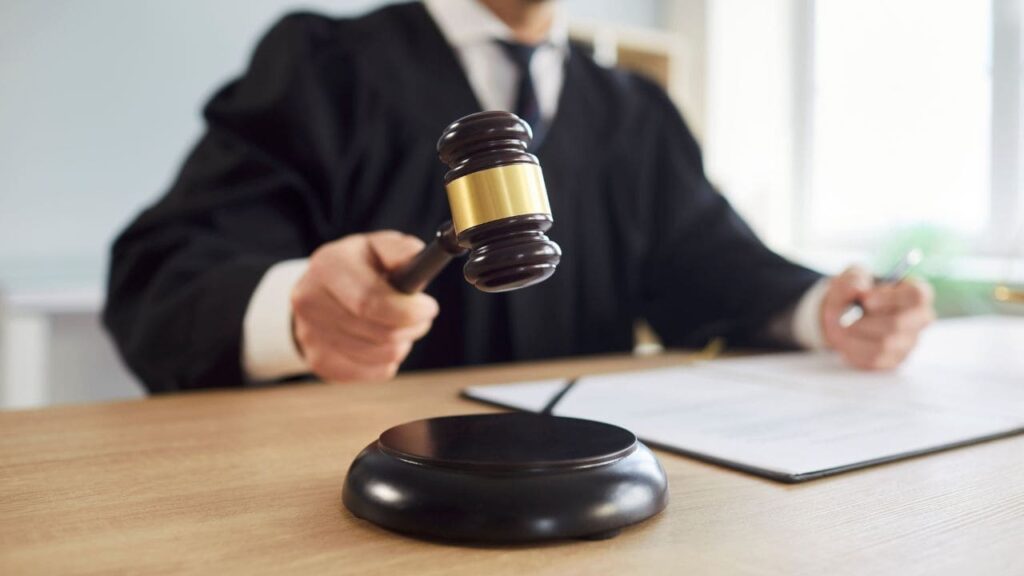 Un tribunal eleva a absoluta la incapacidad total que el INSS quería limitar: cobrará 823 euros