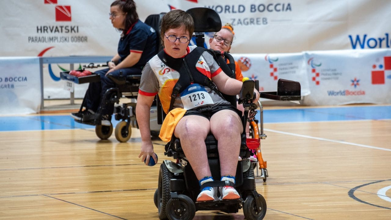 La jugadora de boccia Ainhoa Meñaka