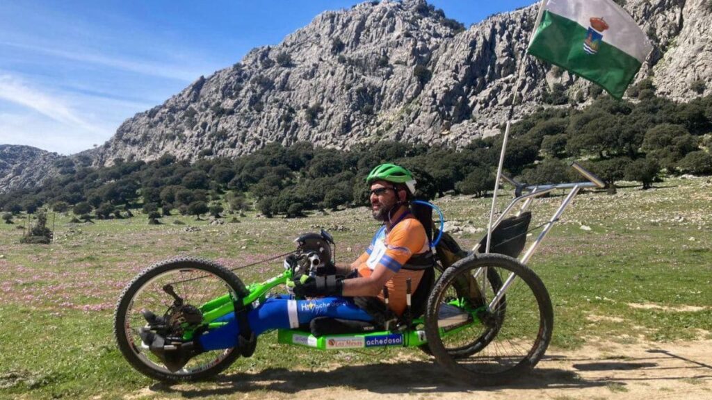 La resiliencia de Alejandro Navarro, tetrapléjico que transforma su dolor en desafíos extremos y solidarios