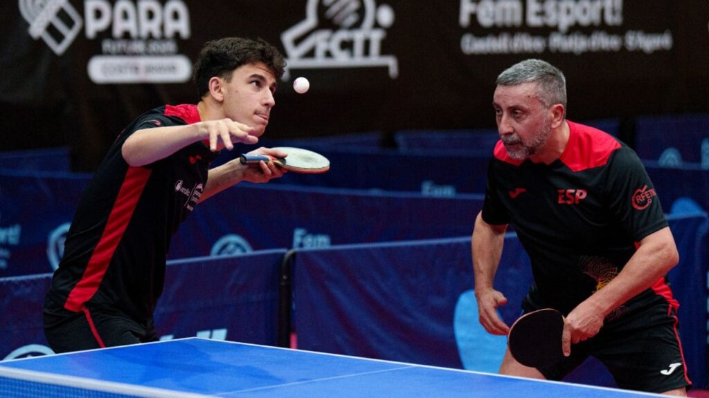 Ander Cepas y Juan Bautista Pérez bronce World Elite Yvelines tenis de mesa