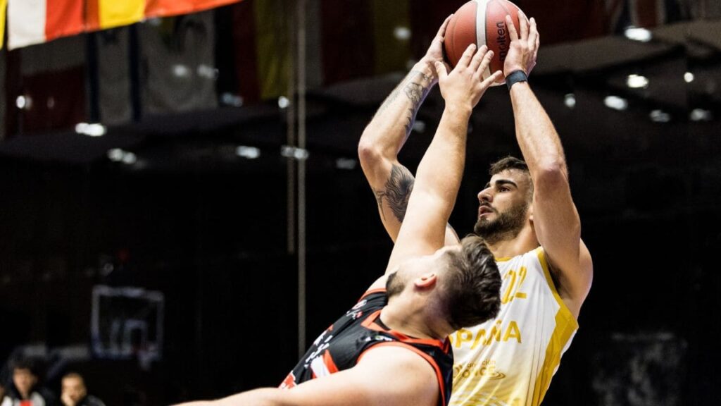 España arrolla a Austria en el estreno del Europeo de baloncesto en silla