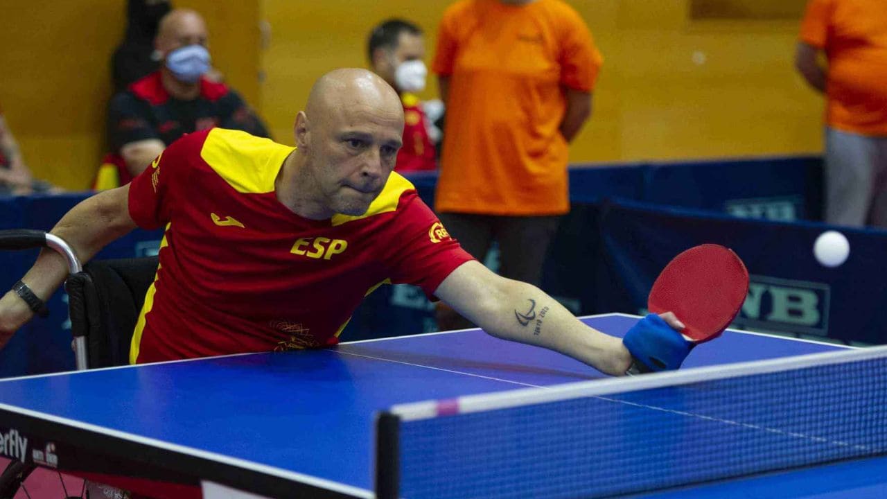 Miguel Ángel Toledo tenis de mesa en silla de ruedas