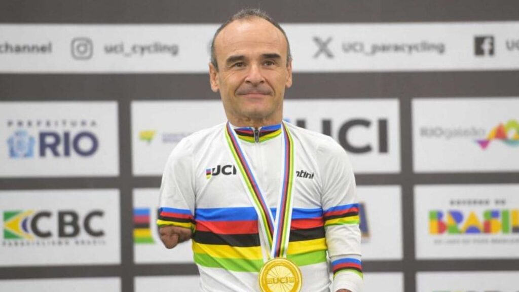 Ricardo Ten gana la prueba de eliminación y suma su tercer oro en el Mundial de ciclismo